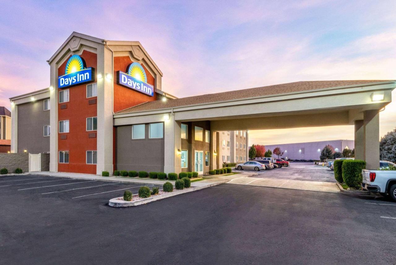 Days Inn By Wyndham Springville Exterior foto